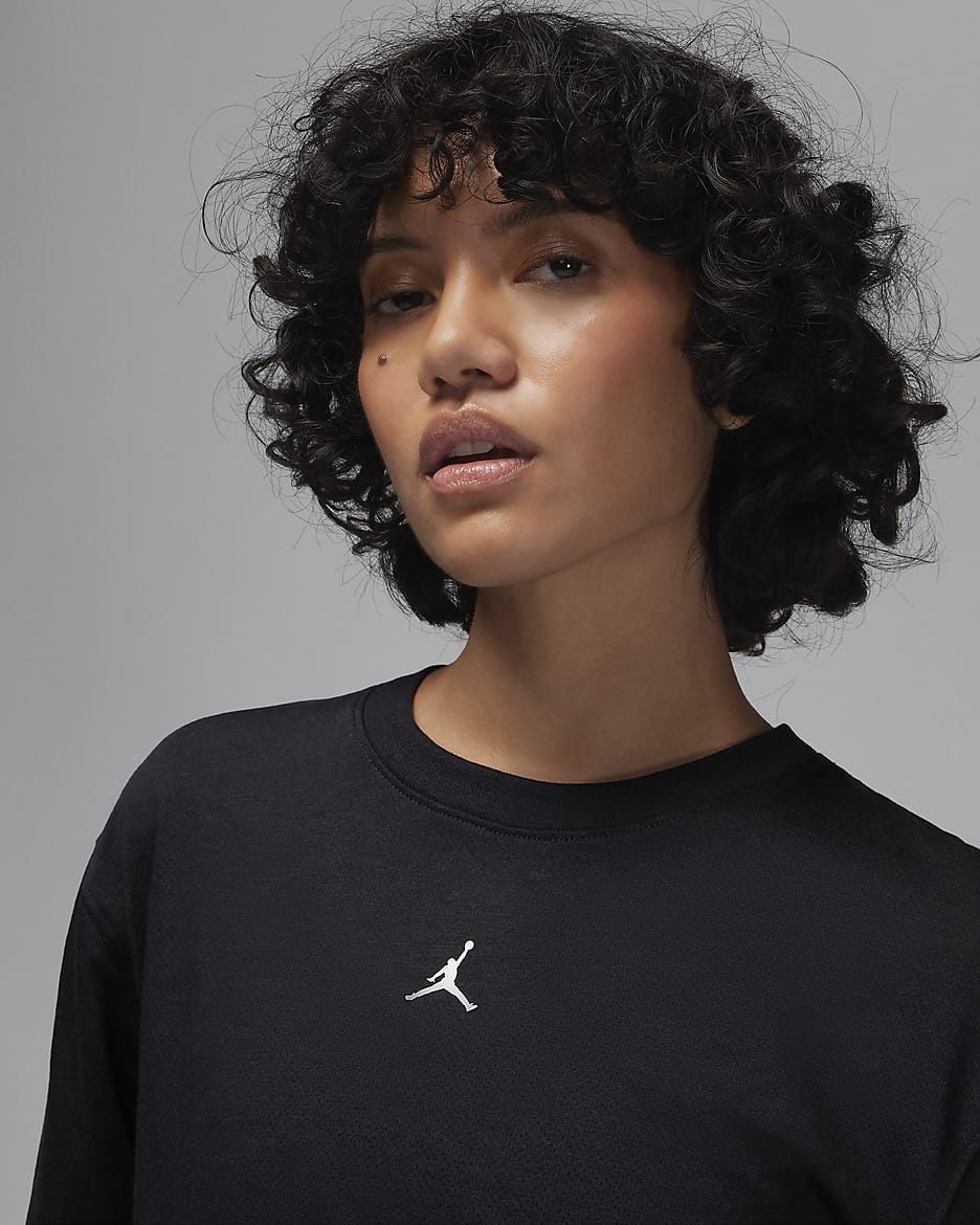 Jordan Sport Women s Diamond Short Sleeve Top. Nike UK